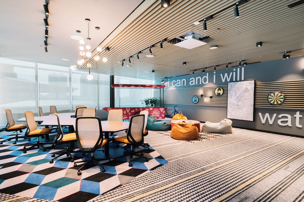 Moxy Putrajaya 35/40