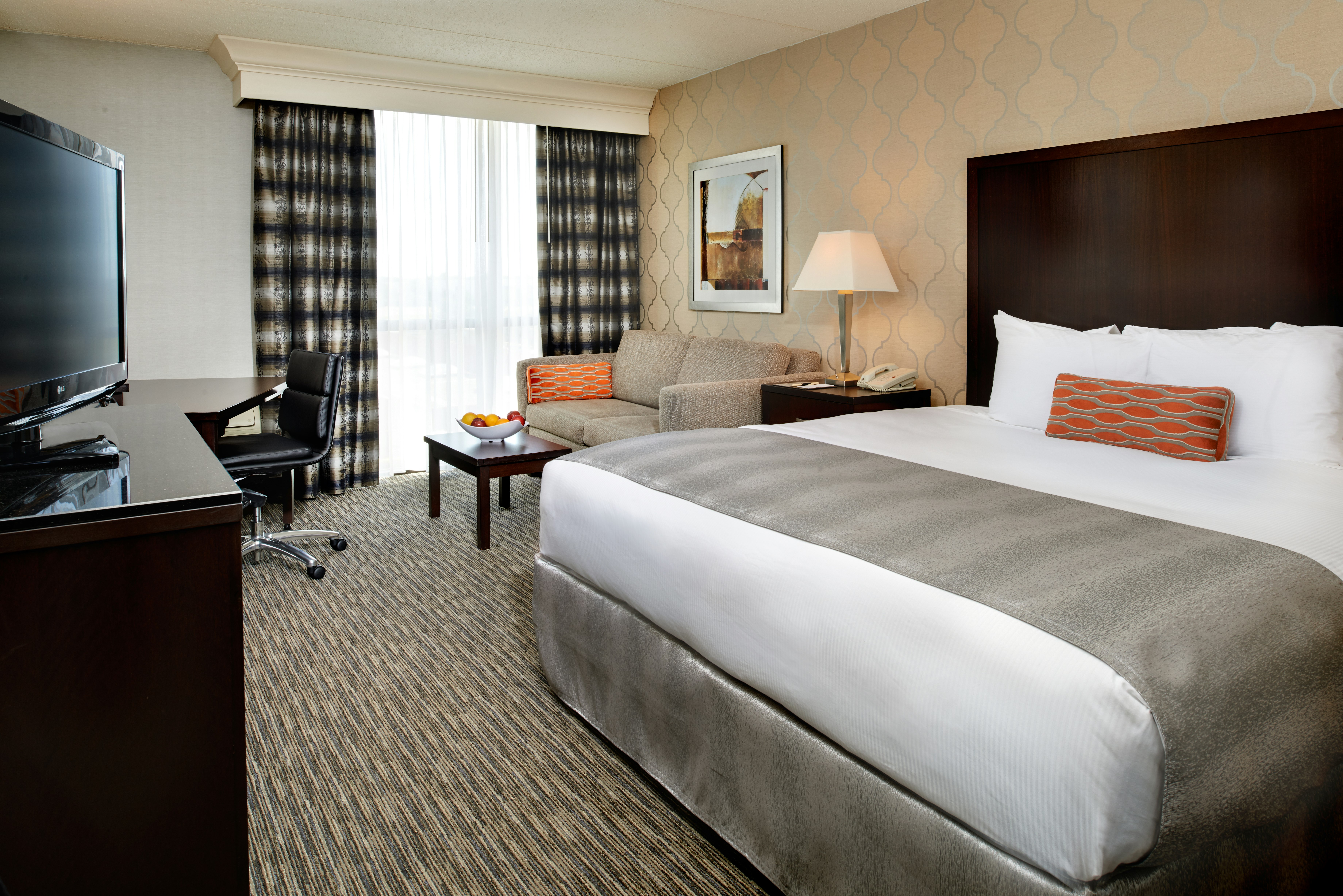 Room at Doubletree By Hilton Detroit - Dearborn, DETROIT - MI