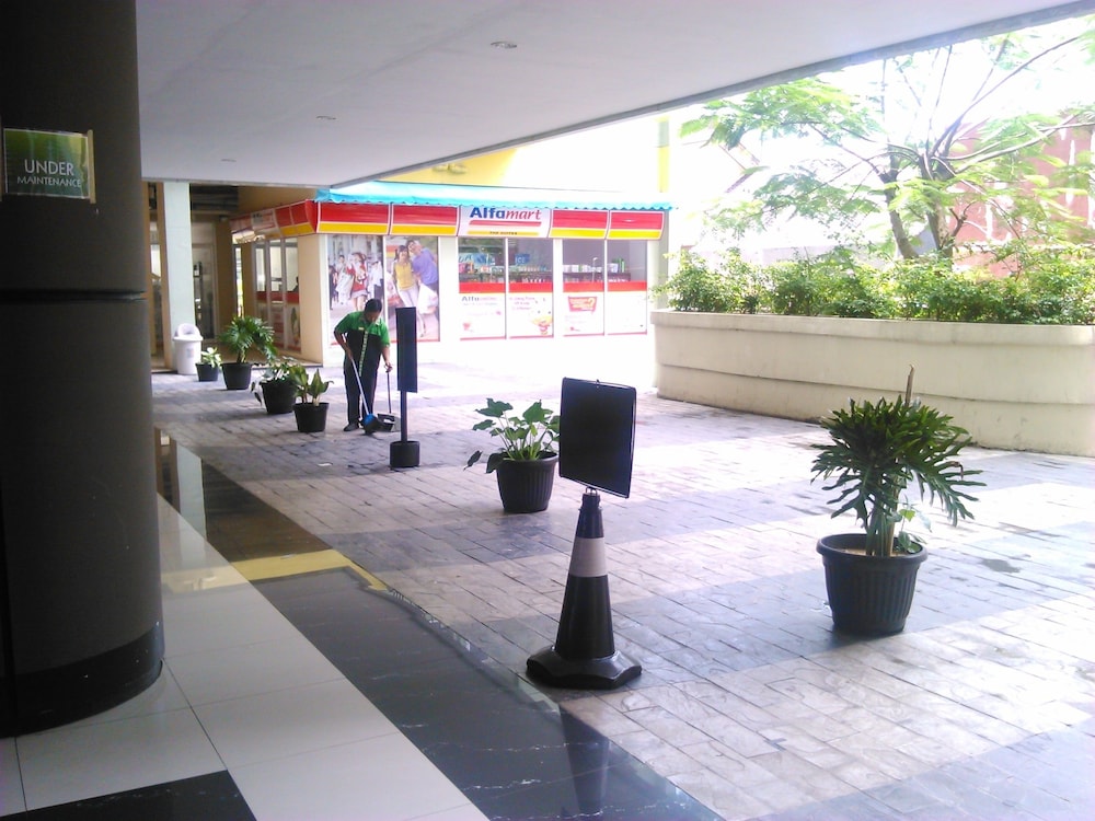 Apartemen The Suites Metro Yudis 8/39