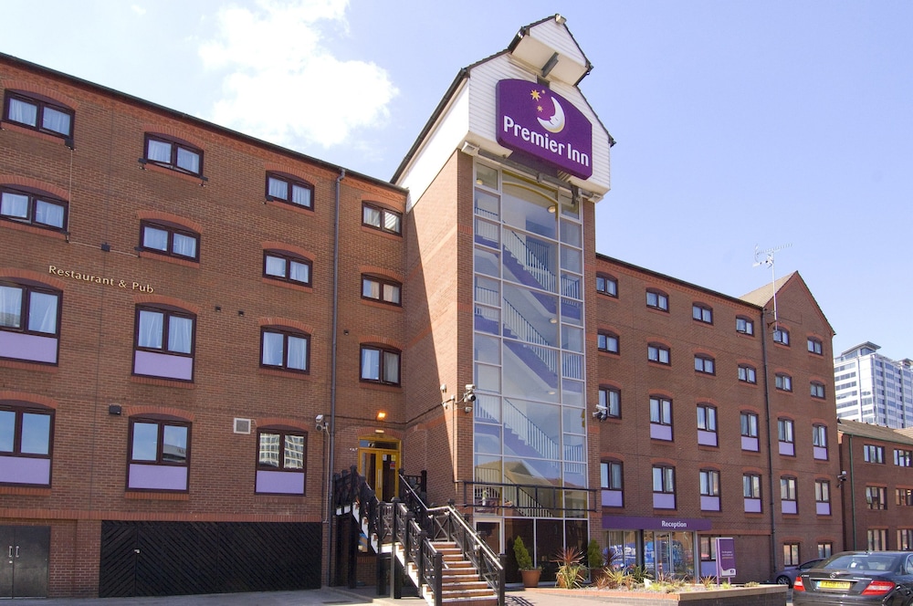 Premier Inn Birmingham City Centre Bridge Street 11/51