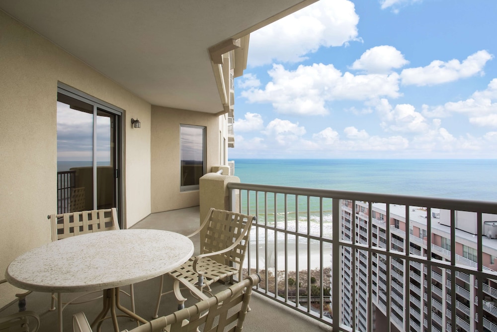 Royale Palms Condominiums 7/49