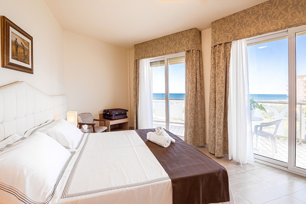COMFORT, DOUBLE BED