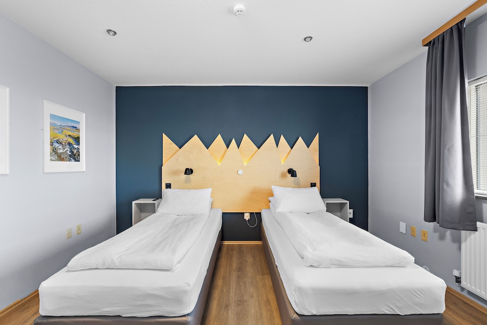 START HOSTEL 20/67