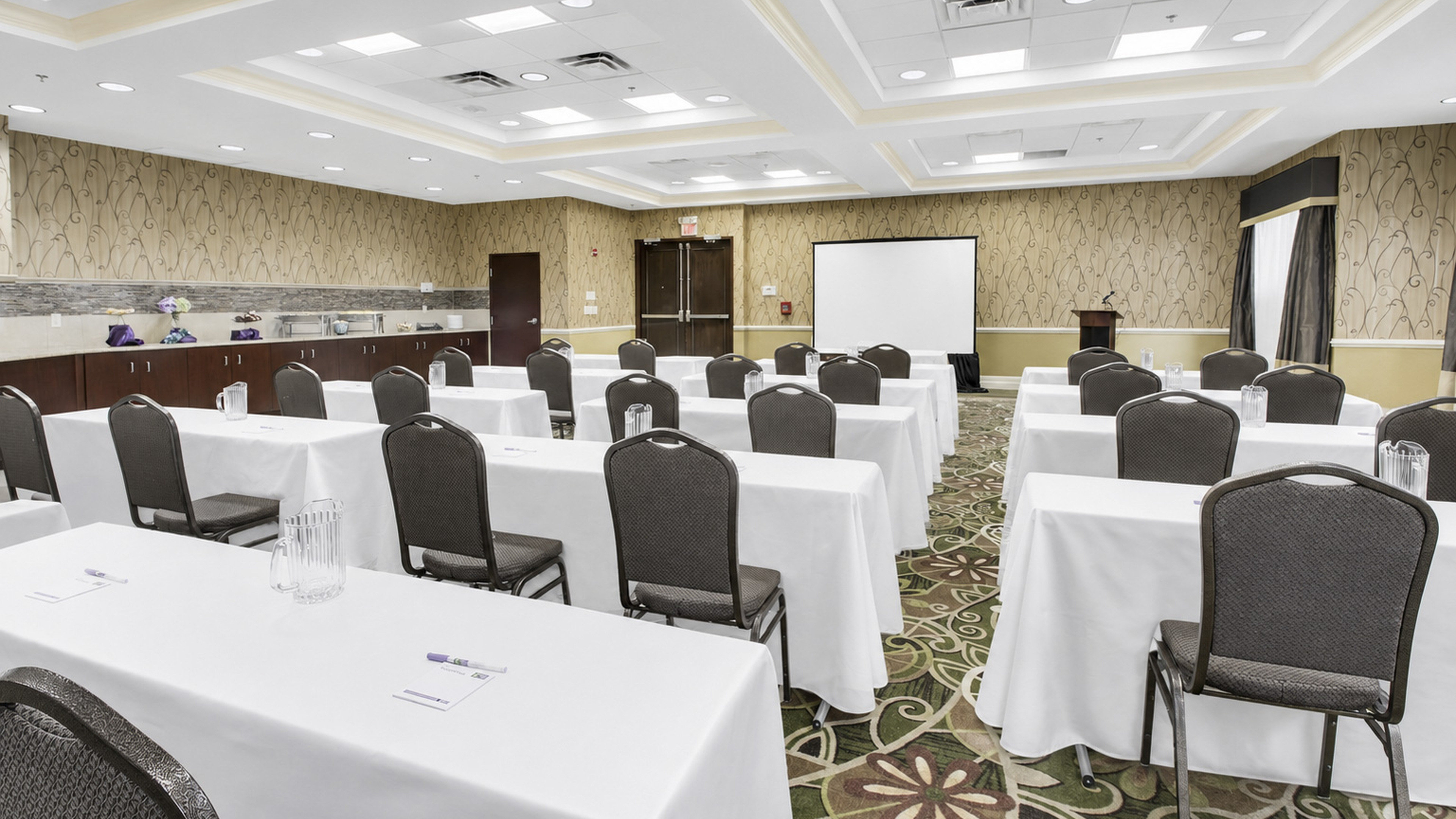 Holiday Inn Resort Orlando Lake Buena Vista An Ihg Hotel 38/50