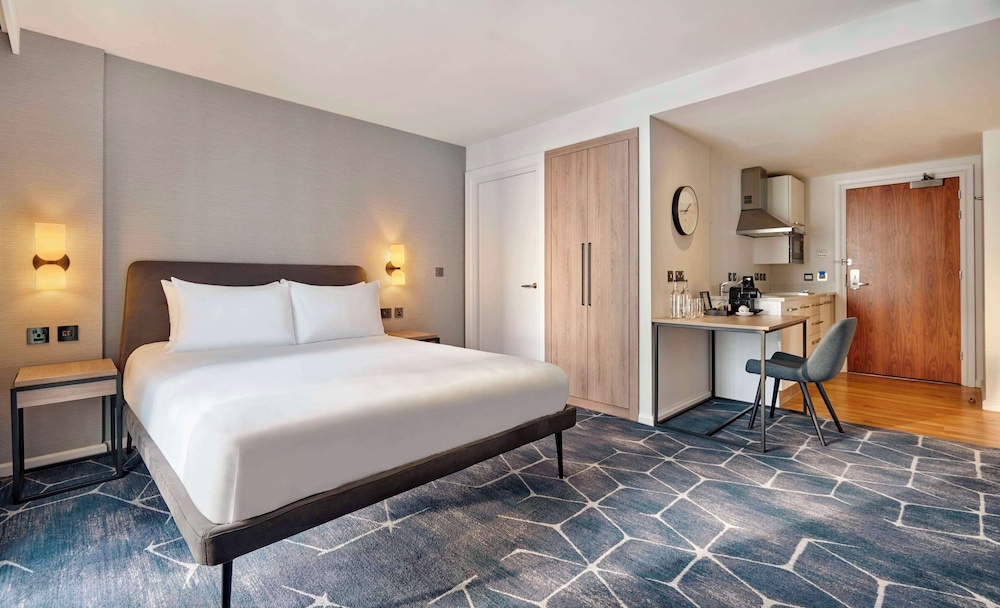 Hyatt House London Stratford 18/50