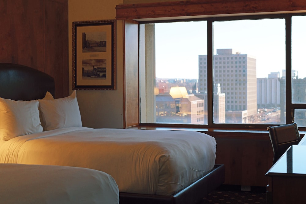The Antlers, A Wyndham Hotel 17/59