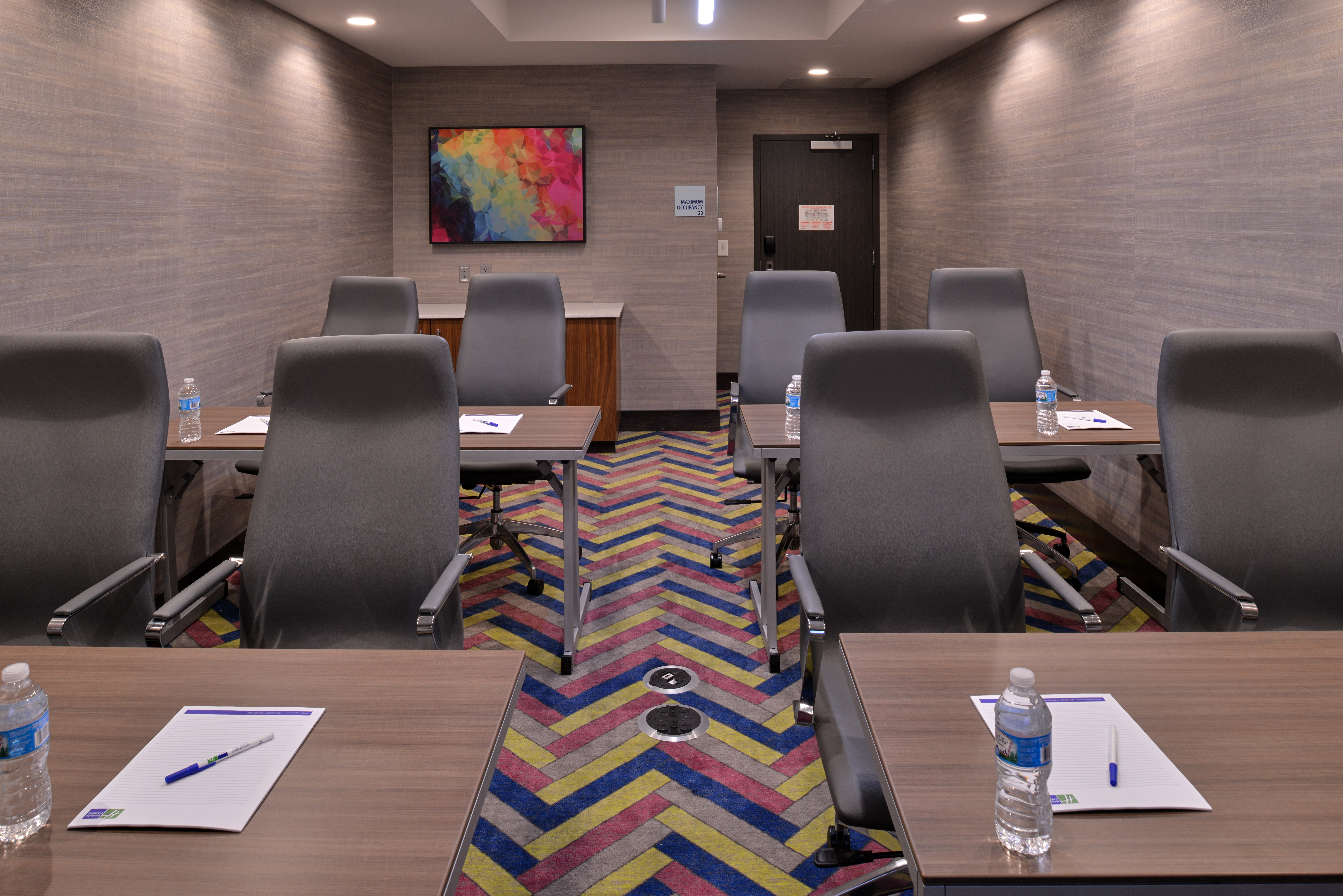 Holiday Inn Express Suites Bryant Benton Area 61/71