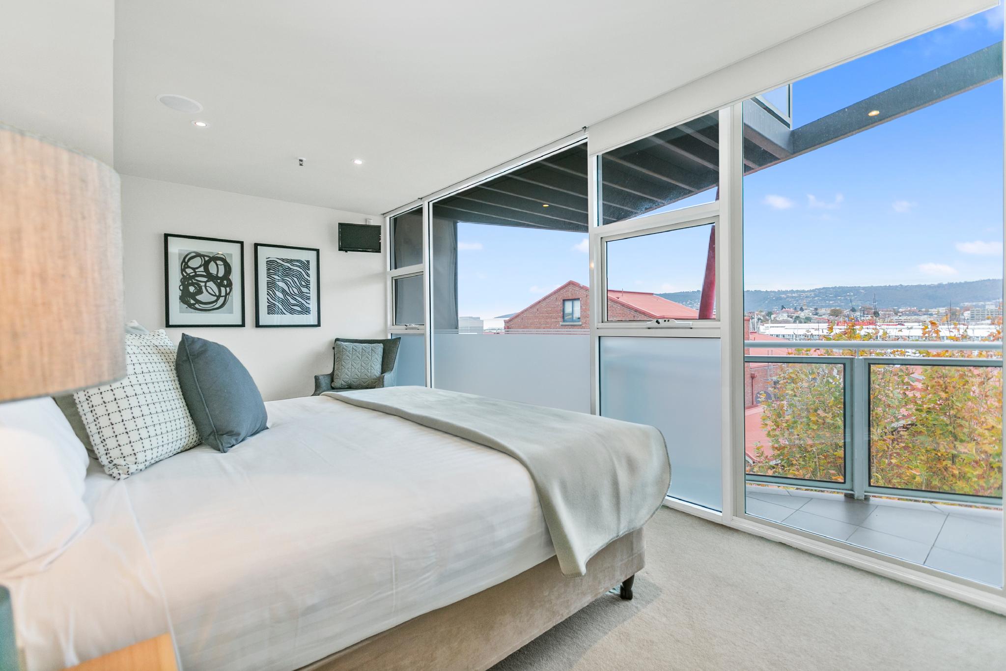 2 Bedrooms, Xl
