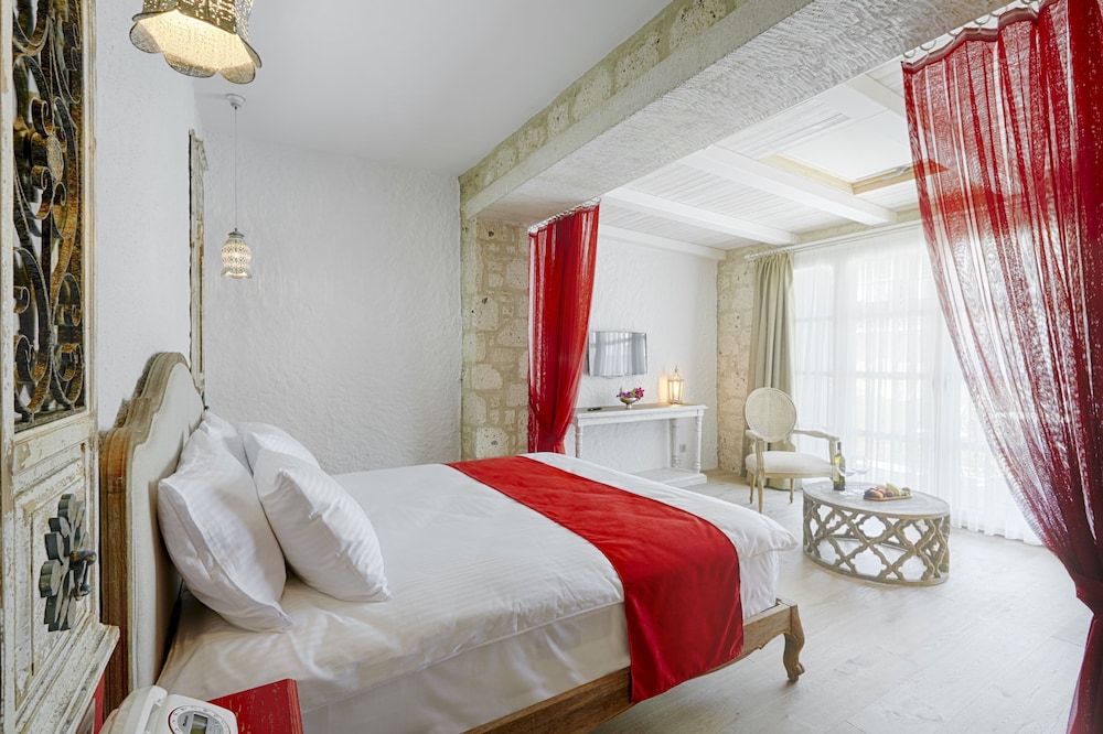 SUITE, TERRACE