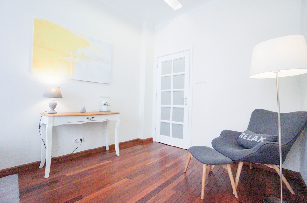 Aaa Stay Premium Apartments Old Town 4/50