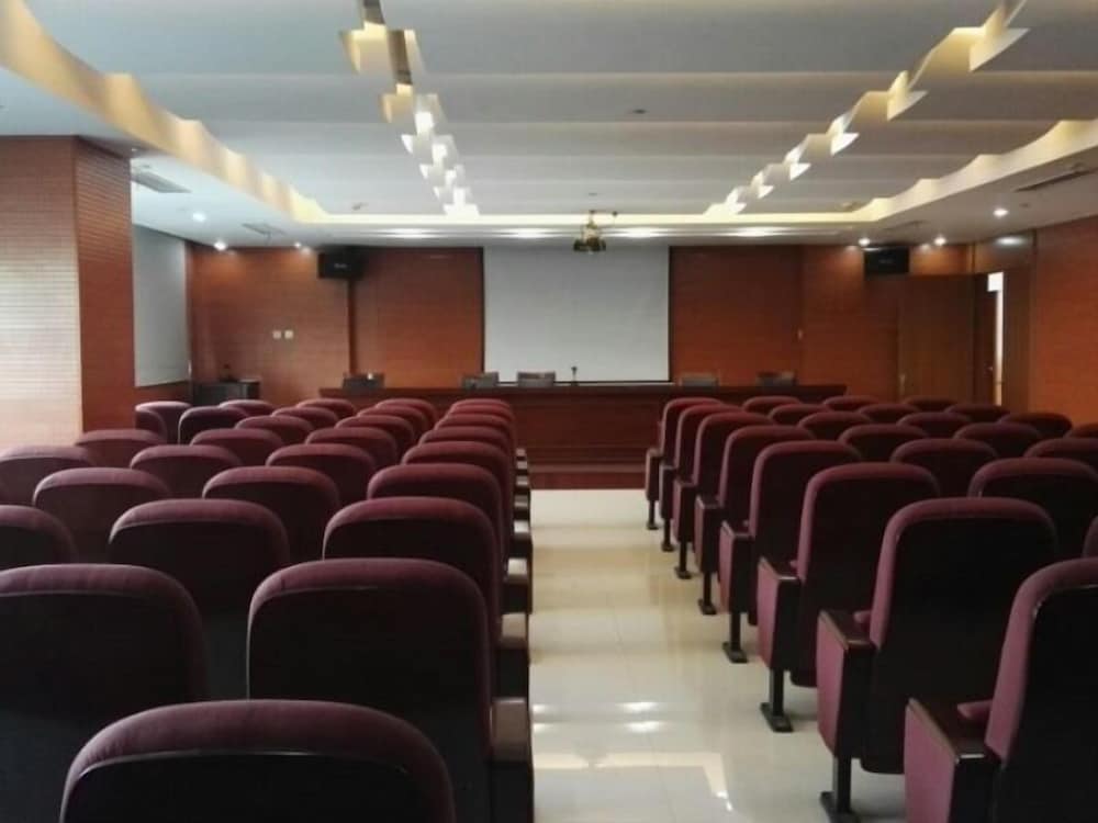 Greentree Inn Suzhou Taiping Town High-Speed North Station Express Hotel 24/31