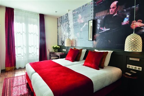 Room, Twin Beds