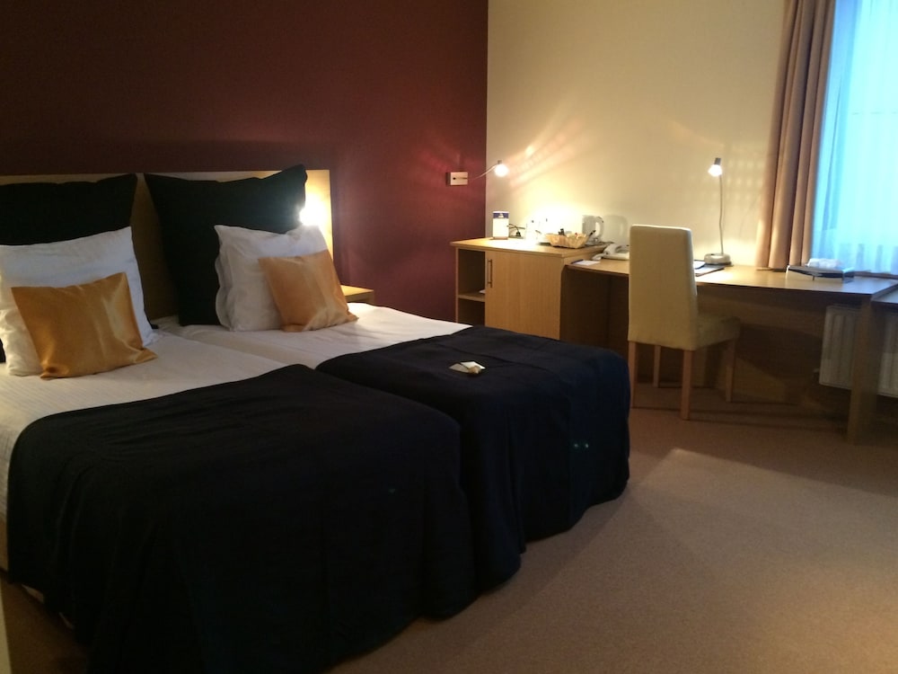 BEST WESTERN AXIS HOTEL 13/53