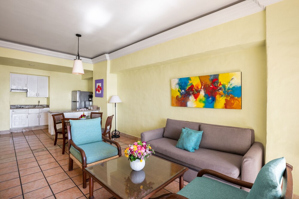 Royal Villas Resort Hotel 41/65