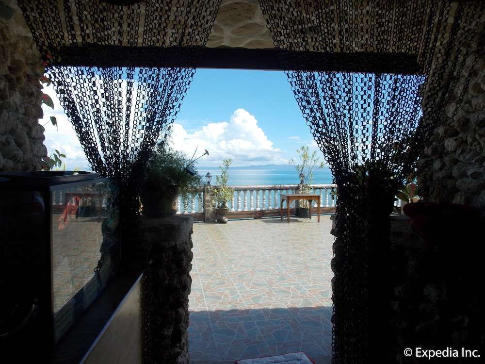 Baluarte De Argao Beach Resort 23/27