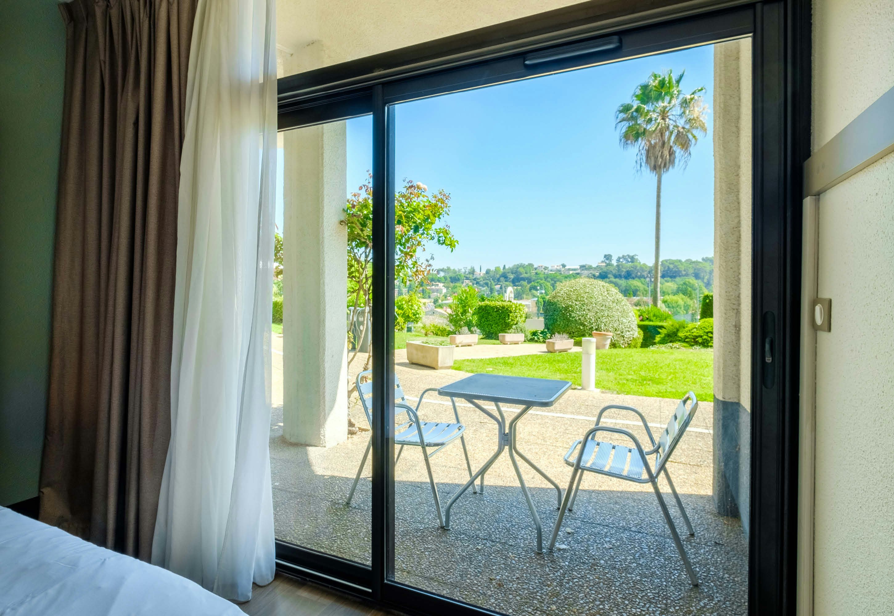 B&B Hotel Villeneuve Loubet Village 6/19