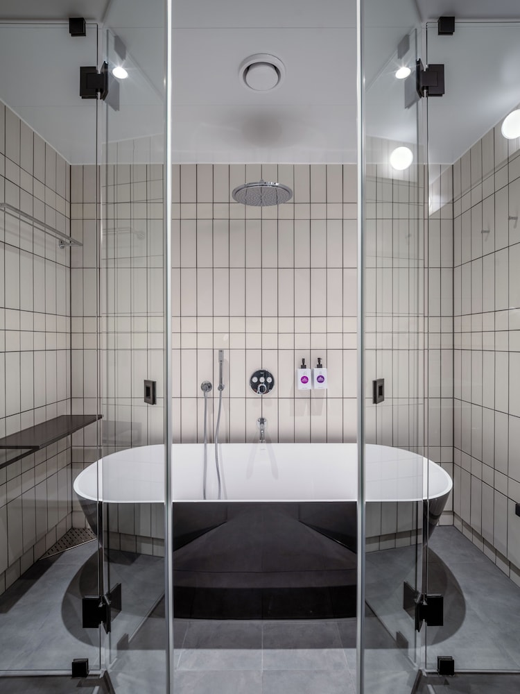جناح بسرير كينج، Quality Hotel Panorama 5/5