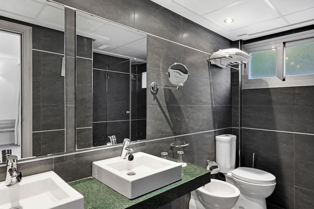 Thb Cala Lliteras - Adults Only 69/69