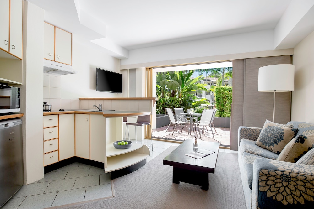 Mantra French Quarter Noosa 32/71