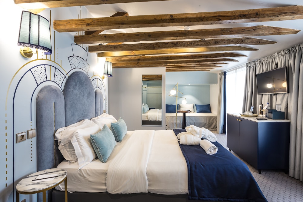 THE LIFT BOUTIQUE HOTEL 56/81