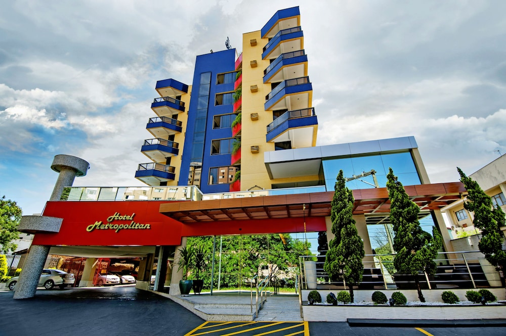 Metropolitan Hotel 39/42