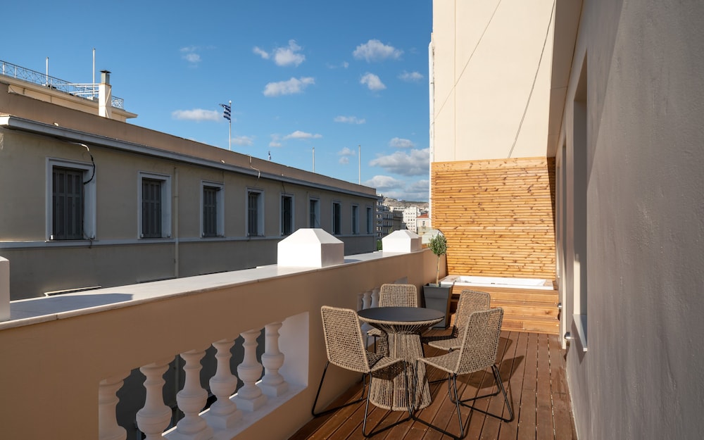 Praxitelous Luxury Suites 43/50