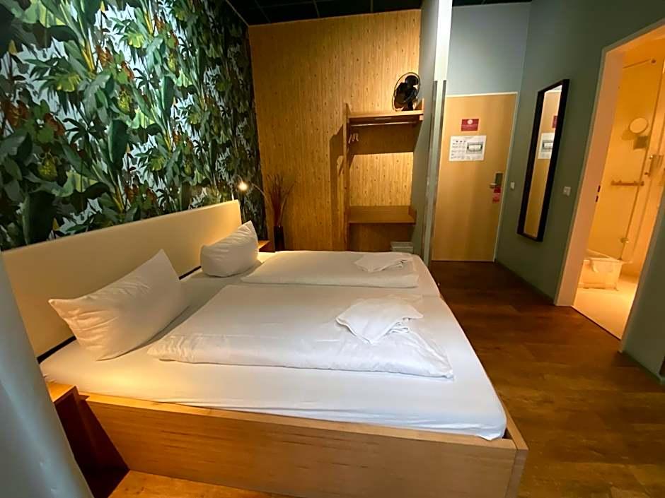 Singer109 Hotel Hostel 4/48