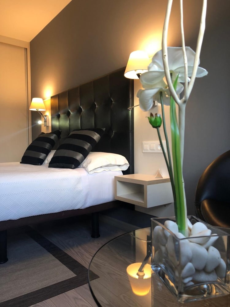 Hotel Noia 12/37