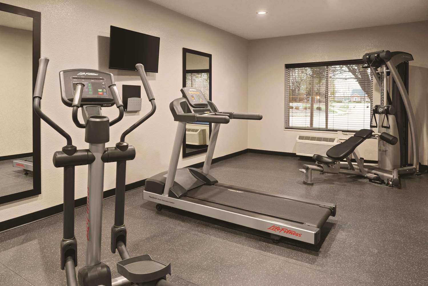 Country Inn & Suites By Radisson Indianapolis South IN 15/32