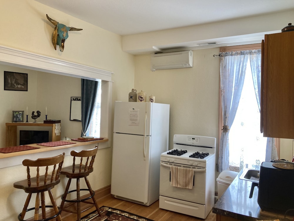 Historic Capitol Hotel Vacation Suites 20/32
