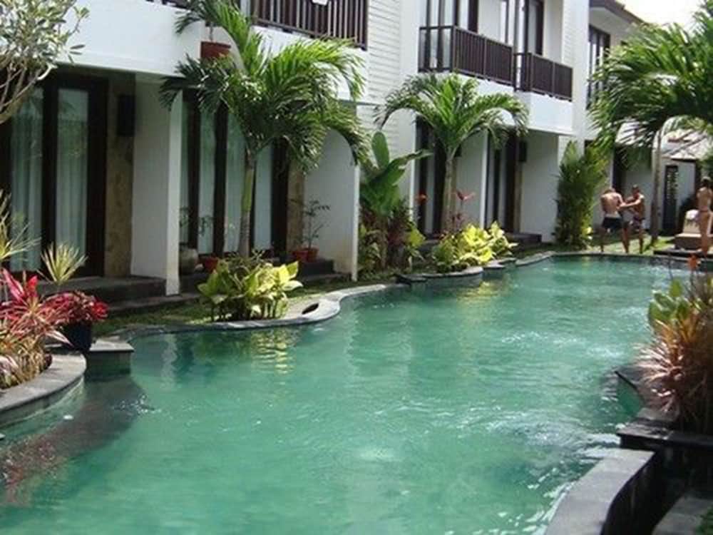 Seminyak Townhouse Bali 25/31