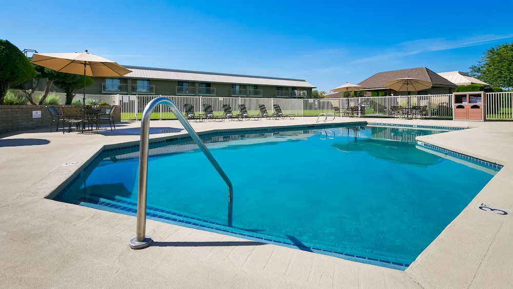 Best Western Plus Ahtanum Inn 8/49