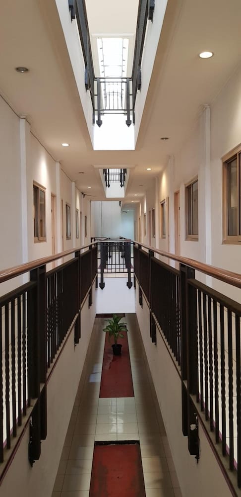 Hotel Dequr Jakarta Kota 20/32