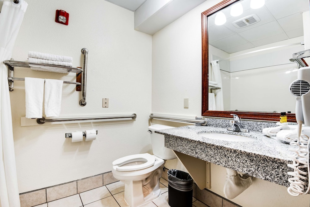 Best Western Firestone Inn & Suites 9/34
