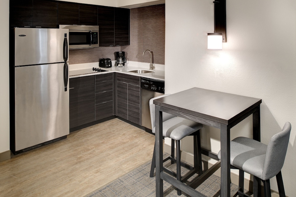 Residence Inn Columbia Northeast/Fort Jackson Area 31/49