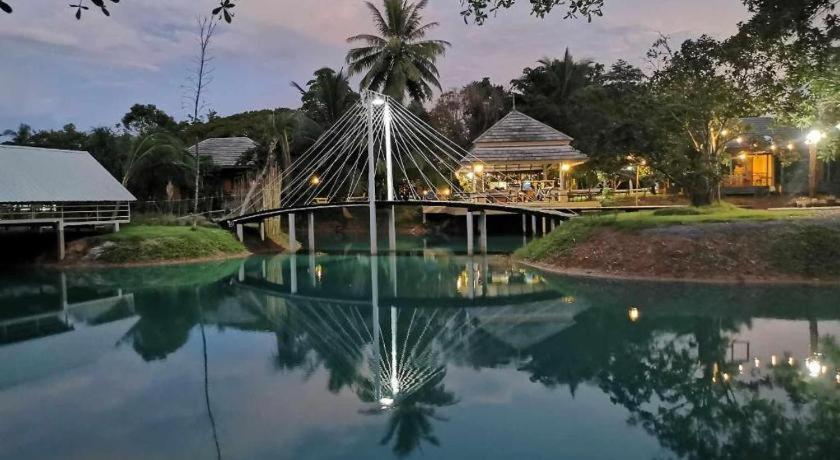 Farmsuk Residence And Resort 12/87