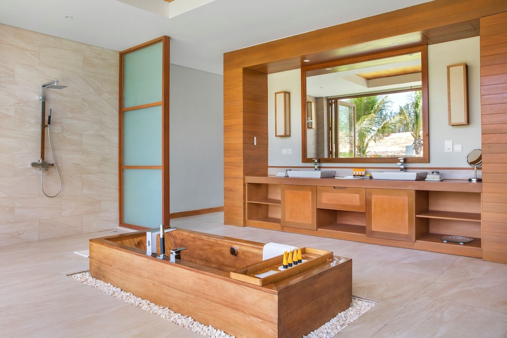 FLC Luxury Resort Quy Nhon 36/83