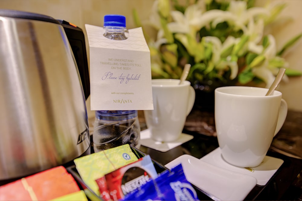 Niranta Airport Transit Hotel & Lounge Terminal 2 Arrivals 43/78