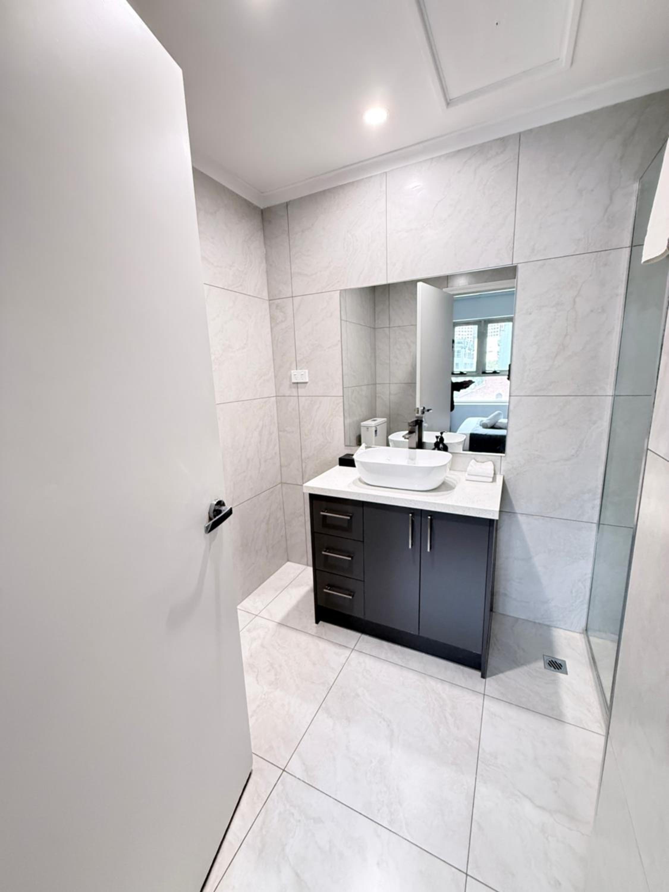شقة سوبيريور ديلوكس بسرير كينج، Comfort Apartments Melbourne Central 7/8