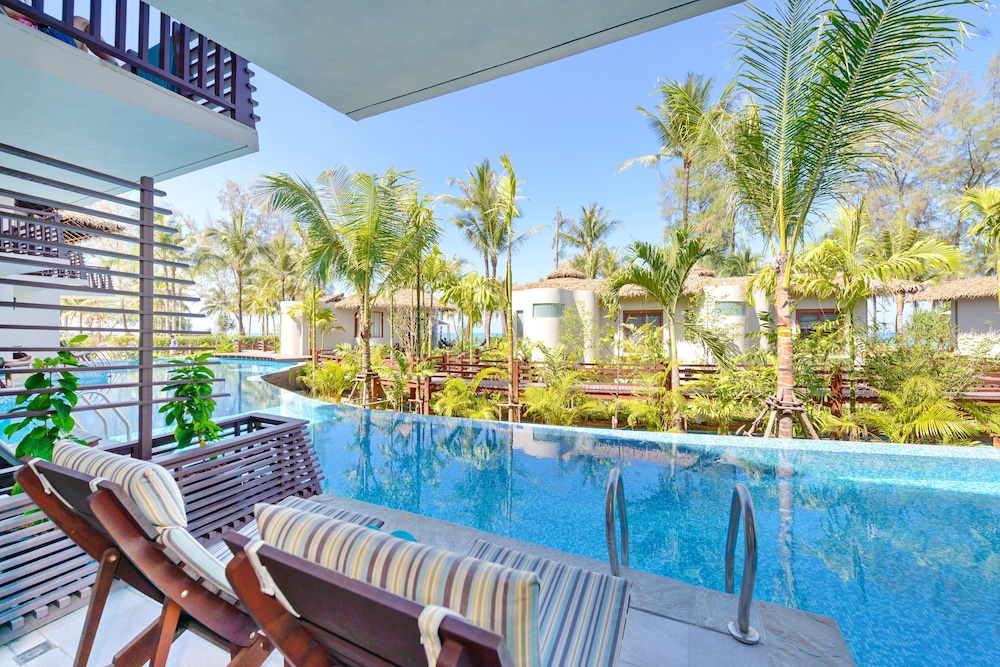 The Haven Khao Lak 12/76