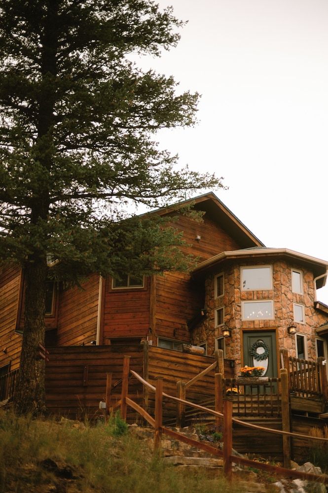 Juniper Mountain House 4/50