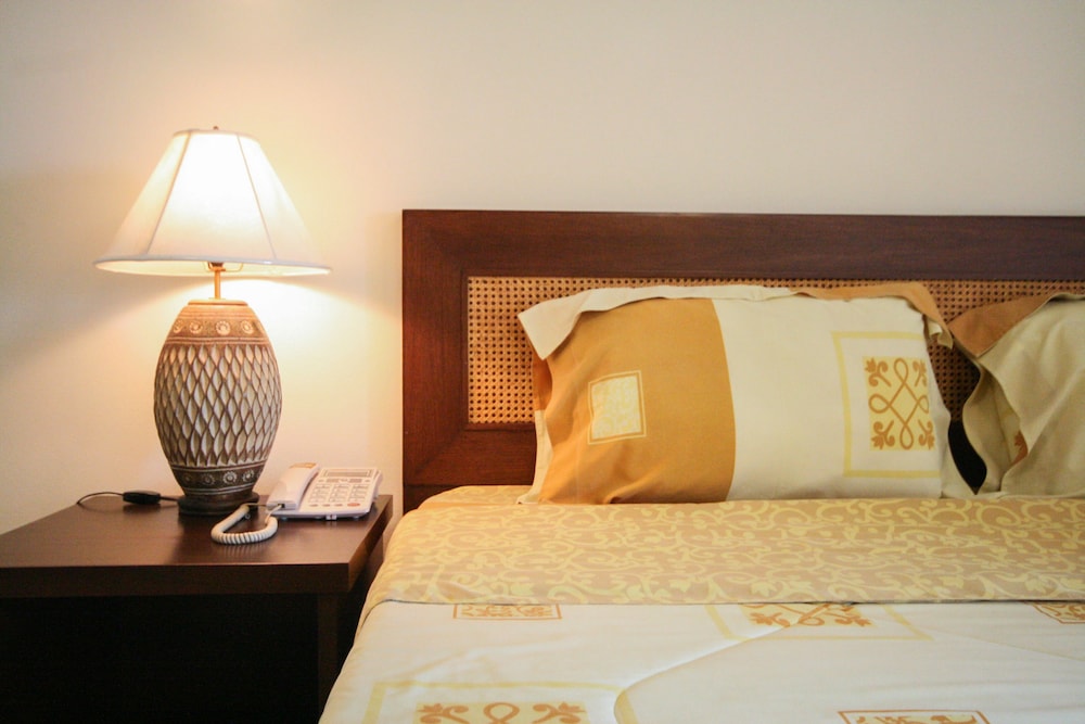 Zen Rooms Sukhumvit 81 22/44