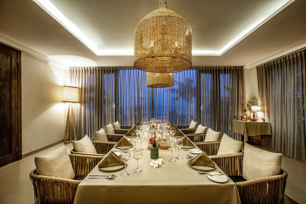 Crown Retreat Quy Nhon 77/88