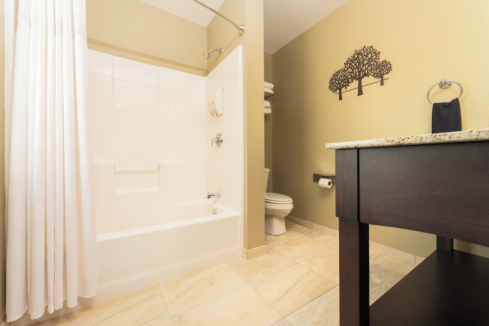Sun Ski Inn And Suites 8/50