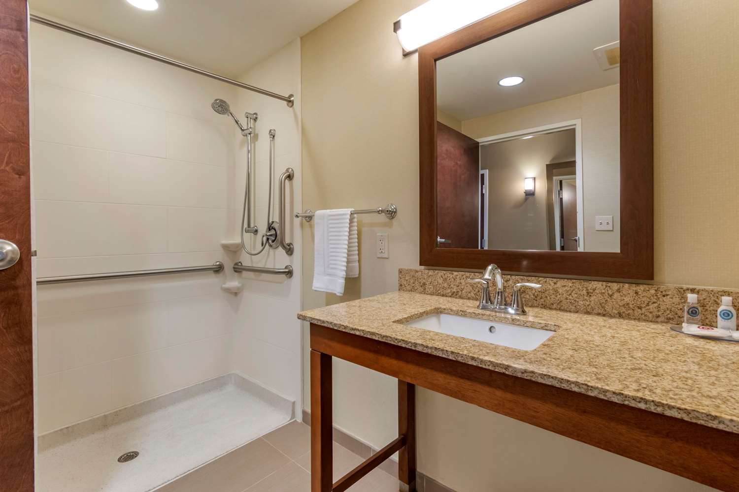Comfort Inn Pa Turnpike I 81 38/38