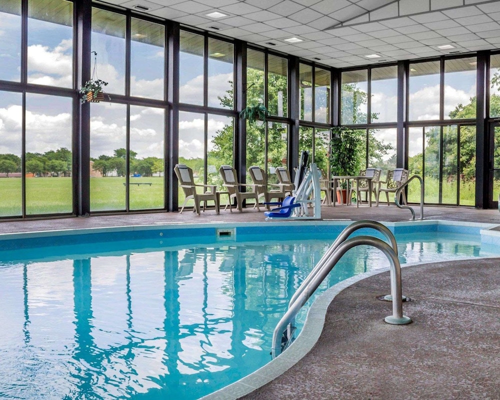 swimming pool spa