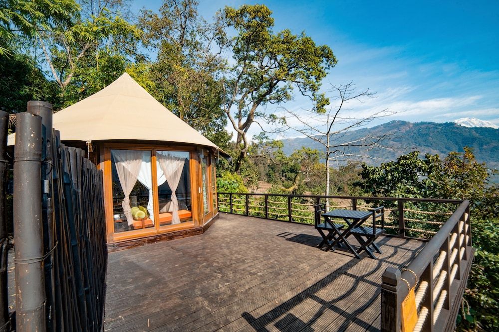 The Pavilions Himalayas Lake View 60/62