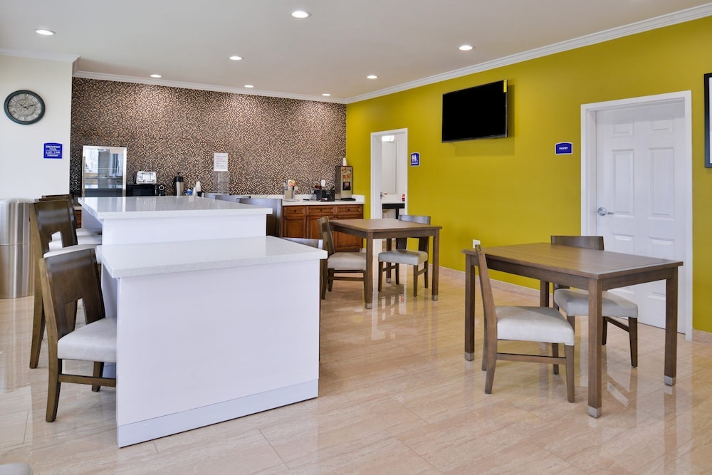 Americas Best Value Inn 37/51