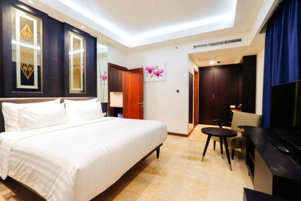 M Bahalap Hotel Palangkaraya 23/67