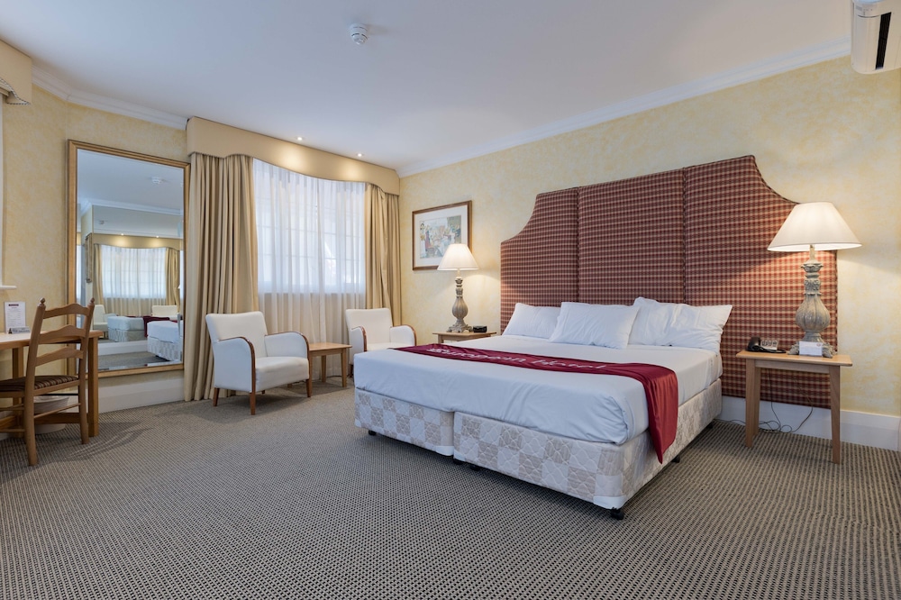 European Hotel 32/57